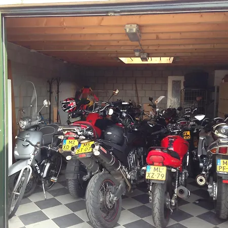 Carré Zuid-limburg Hotel 3*